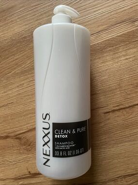 Nexxus Clean & Pure Detox Shampoo - with lactic acid